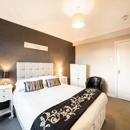 The Traxx Hotel Bangor  Exterior photo