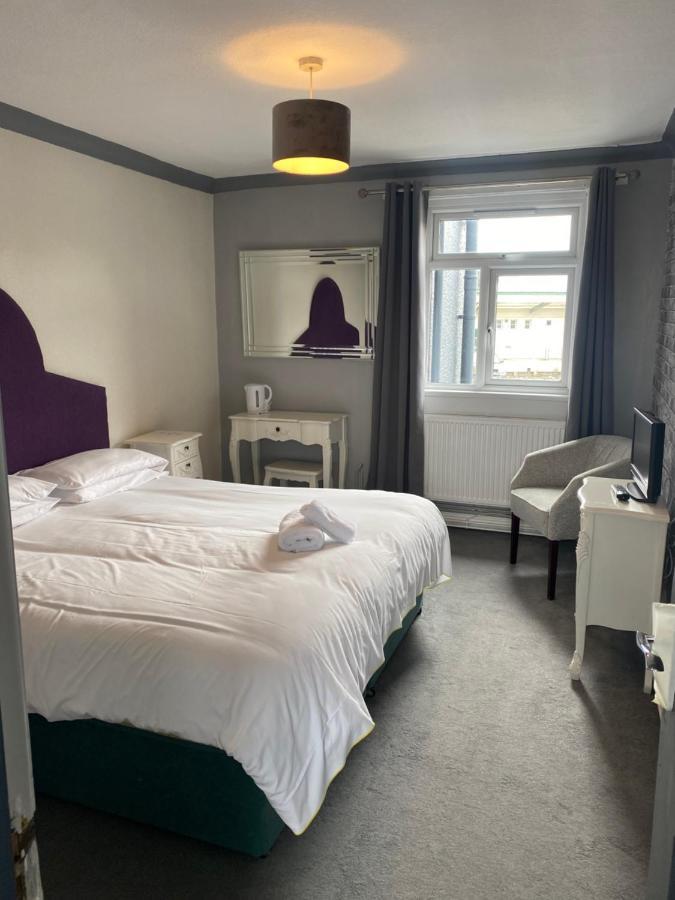 The Traxx Hotel