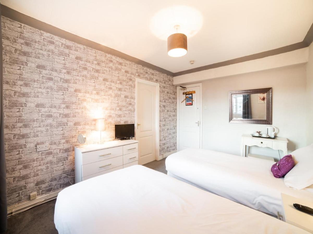 The Traxx Hotel